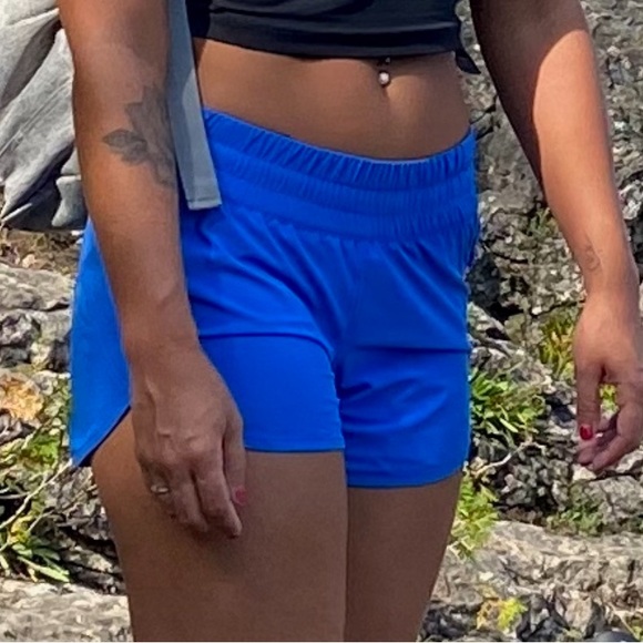 Lululemon Short - Picture 4 of 4